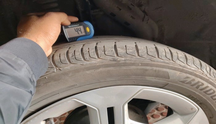 2022 Renault Kiger RXT MT, Petrol, Manual, 39,106 km, tyre