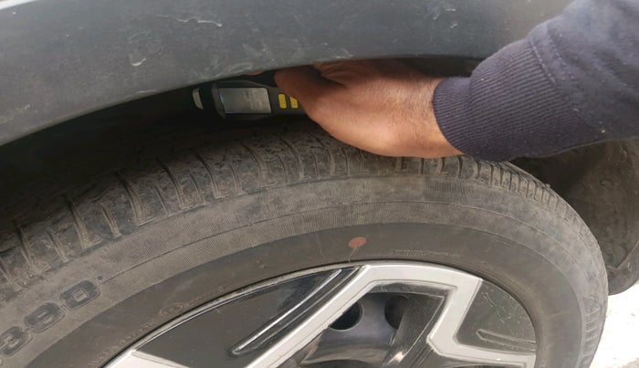 2018 Tata NEXON XM DIESEL, Diesel, Manual, 91,871 km, tyre