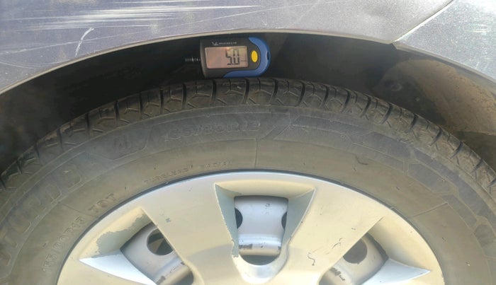 2015 Hyundai i10 MAGNA 1.1, Petrol, Manual, 64,796 km, tyre