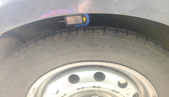 2015 Hyundai i10 MAGNA 1.1, Petrol, Manual, 64,796 km, tyre