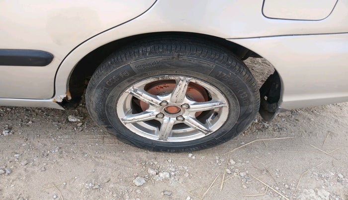 2005 Hyundai Accent VIVA CRDI, Diesel, Manual, 1,77,133 km, tyre