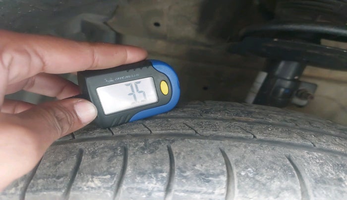 2014 Maruti Swift Dzire VDI, Diesel, Manual, 1,23,247 km, tyre