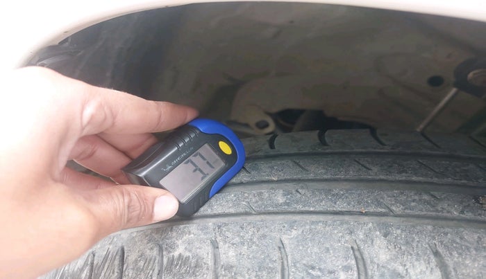 2014 Maruti Swift Dzire VDI, Diesel, Manual, 1,23,247 km, tyre