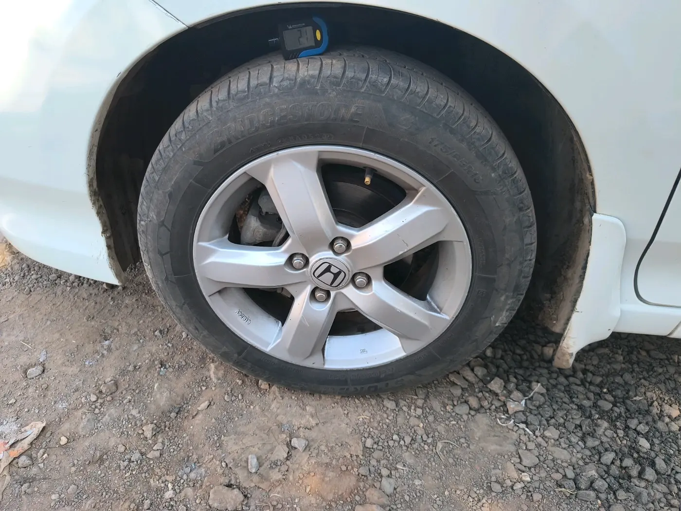 2011 Honda City 1.5L I-VTEC V MT, CNG, Manual, 1,00,744 km, tyre