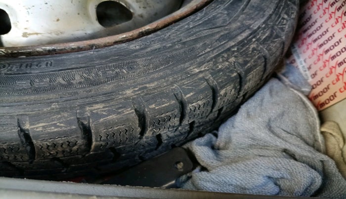 2012 Maruti Alto K10 LXI, Petrol, Manual, 1,71,064 km, tyre