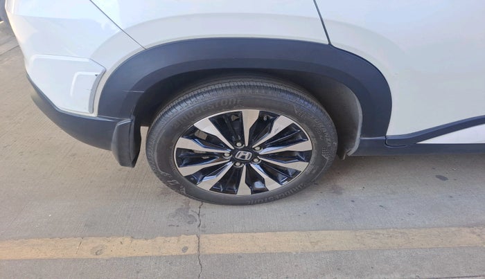 2024 Honda ELEVATE ZX CVT, Petrol, Automatic, 21,132 km, tyre