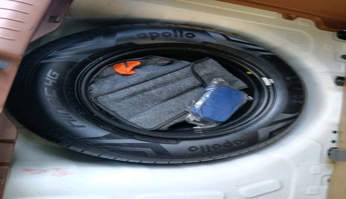 2019 Hyundai VENUE SX PLUS 1.0 TURBO DCT, Petrol, Automatic, 33,513 km, tyre