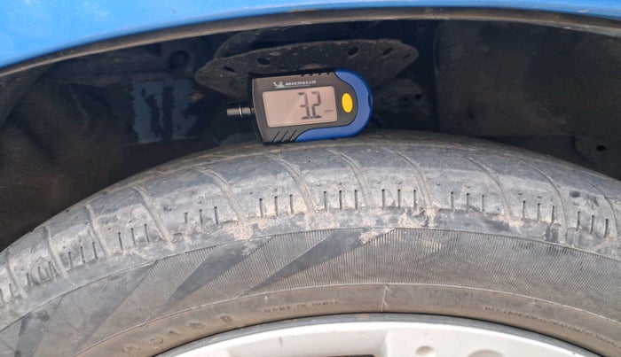 2012 Honda Brio S MT, Petrol, Manual, 72,314 km, tyre