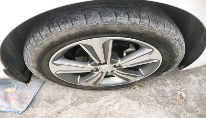 2018 Hyundai Verna 1.6 SX (O) CRDI MT, Diesel, Manual, 78,112 km, tyre