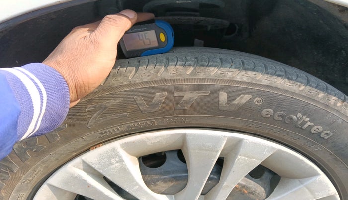 2016 Maruti Baleno DELTA PETROL 1.2, Petrol, Manual, 1,20,009 km, tyre