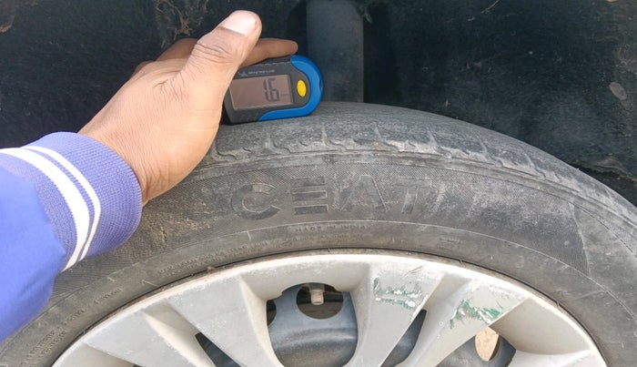 2016 Maruti Baleno DELTA PETROL 1.2, Petrol, Manual, 1,20,009 km, tyre