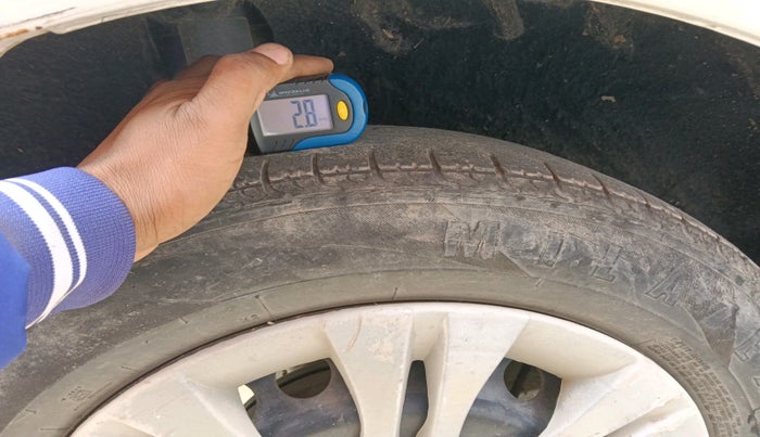 2016 Maruti Baleno DELTA PETROL 1.2, Petrol, Manual, 1,20,009 km, tyre