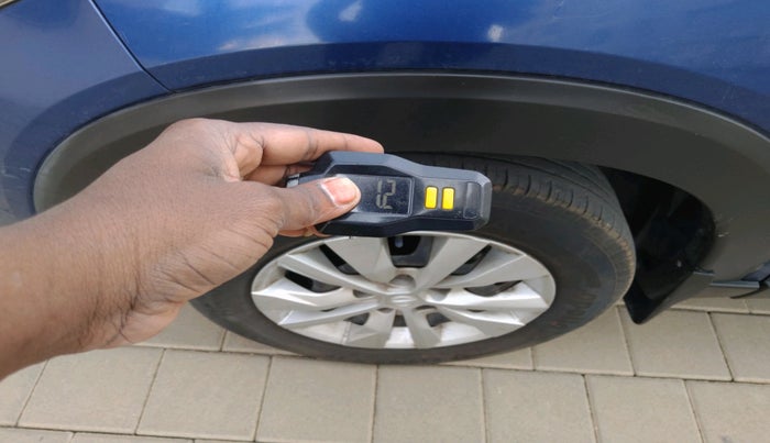 2019 Nissan Kicks XL 1.5, Petrol, Manual, 24,672 km, tyre