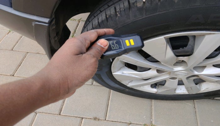 2019 Nissan Kicks XL 1.5, Petrol, Manual, 24,672 km, tyre