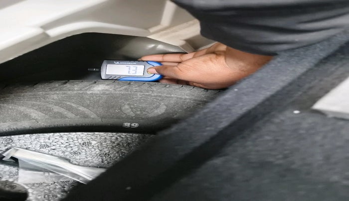 2021 Mahindra XUV300 W8 (O) 1.2 PETROL, Petrol, Manual, 9,727 km, tyre