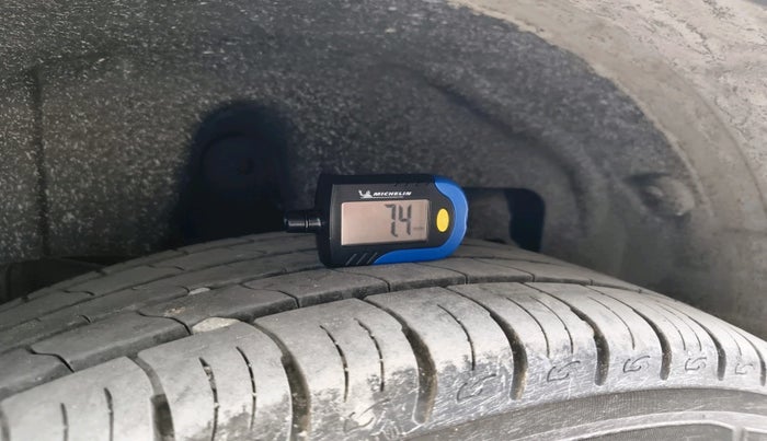 2021 Mahindra XUV300 W8 (O) 1.2 PETROL, Petrol, Manual, 9,727 km, tyre