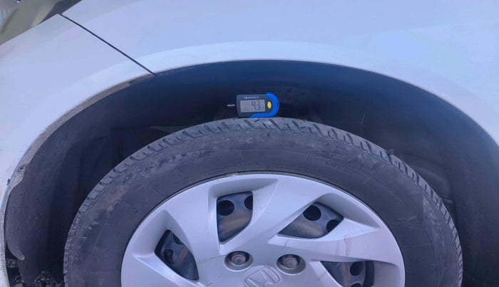 2015 Honda Amaze 1.5L I-DTEC S, Diesel, Manual, 1,64,261 km, tyre