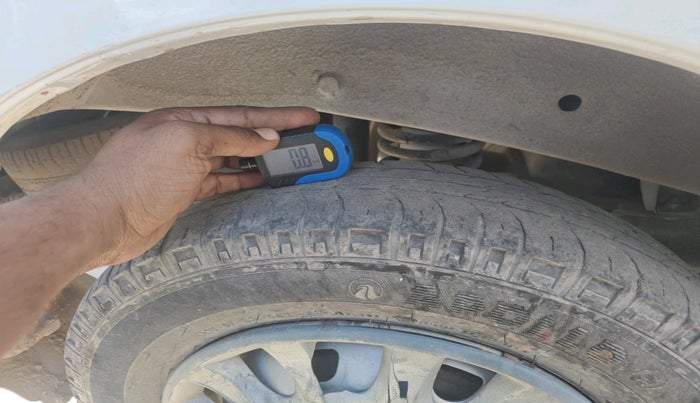 2022 Maruti Eeco 5 STR AC (O), Petrol, Manual, 63,452 km, tyre