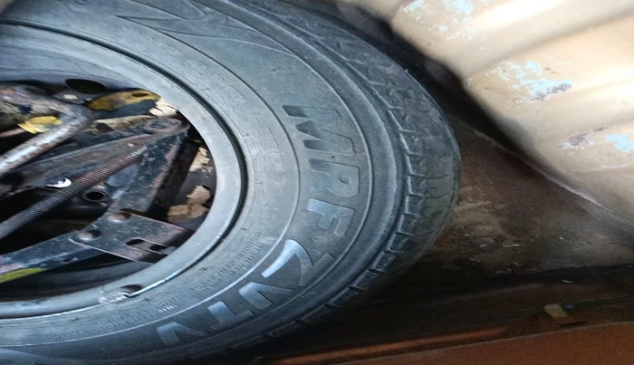 2012 Nissan Micra XL PETROL, Petrol, Manual, 1,25,162 km, tyre