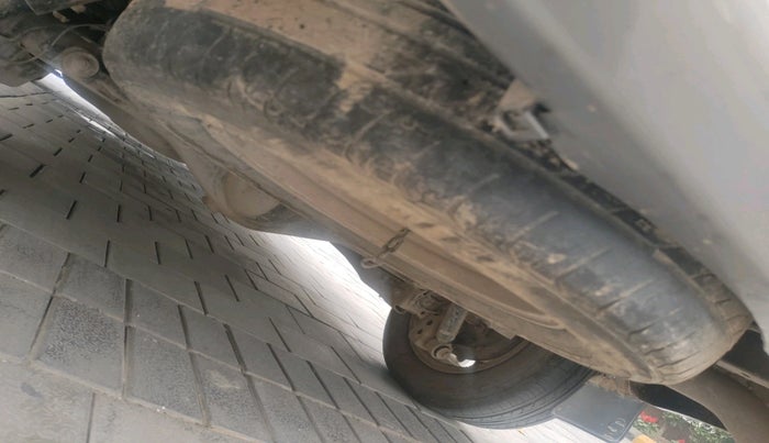 2016 Toyota Innova Crysta 2.4 VX 7 STR, Diesel, Manual, 3,75,247 km, tyre