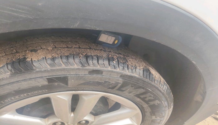 2017 Hyundai Creta S PLUS 1.4 DIESEL, Diesel, Manual, 1,07,606 km, tyre