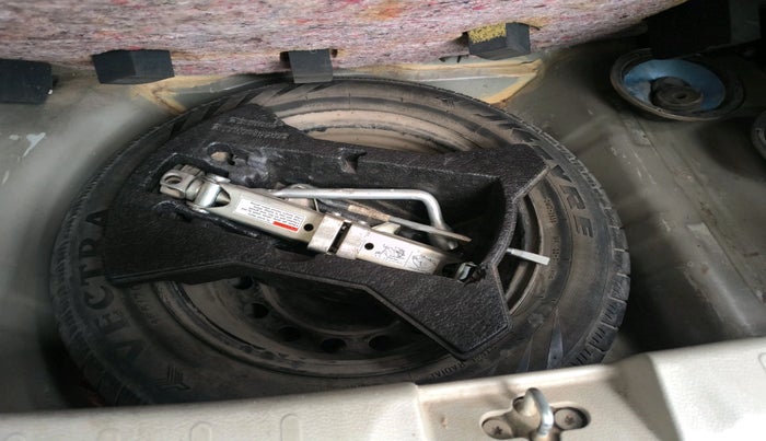 2015 Maruti Celerio VXI, Petrol, Manual, 83,687 km, tyre