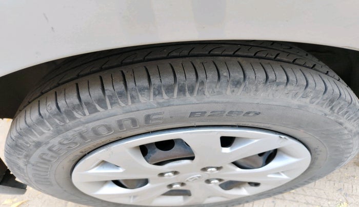 2016 Hyundai Grand i10 MAGNA 1.2 KAPPA VTVT, Petrol, Manual, 79,049 km, tyre