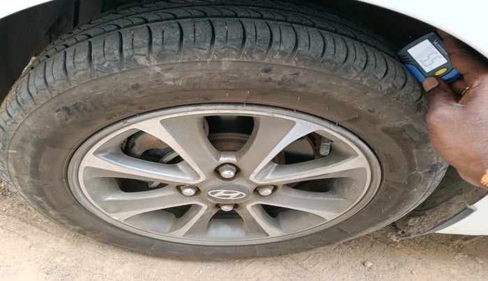 2014 Hyundai Grand i10 ASTA 1.1 CRDI, Diesel, Manual, 1,04,625 km, tyre