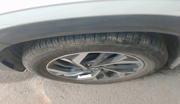 2022 Hyundai Creta SX (O) AT 1.5 DIESEL, Diesel, Automatic, 84,737 km, tyre