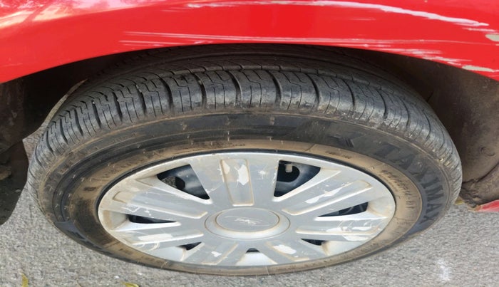 2012 Ford Figo ZXI 1.2 PETROL, Petrol, Manual, 1,03,638 km, tyre