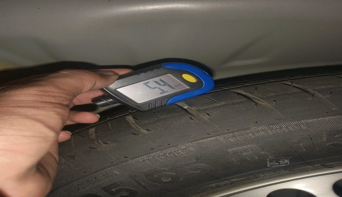 2022 Maruti Baleno SIGMA PETROL 1.2, Petrol, Manual, 33,900 km, tyre