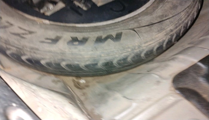 2016 Mahindra Kuv100 K4 D 6 STR, Diesel, Manual, 99,692 km, tyre