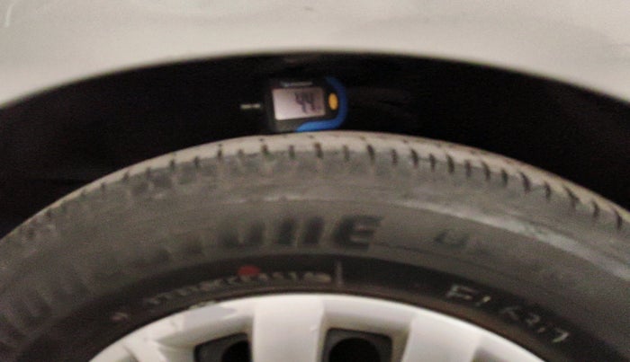 2014 Hyundai i10 SPORTZ 1.1, Petrol, Manual, 36,655 km, tyre