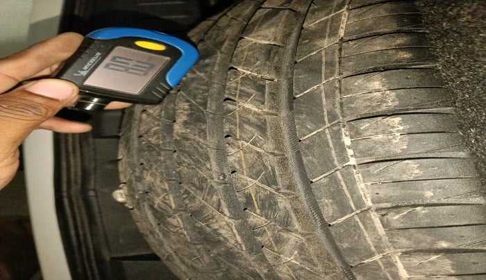 2017 Maruti Vitara Brezza ZDI, Diesel, Manual, 62,468 km, tyre