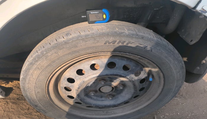 2011 Maruti Wagon R 1.0 VXI, Petrol, Manual, 3,40,758 km, tyre