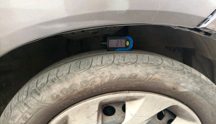 2014 Honda Amaze 1.5L I-DTEC S, Diesel, Manual, 1,14,925 km, tyre