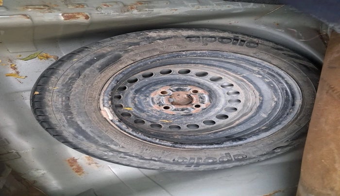 2014 Honda Amaze 1.2L I-VTEC S, Petrol, Manual, 1,15,247 km, tyre