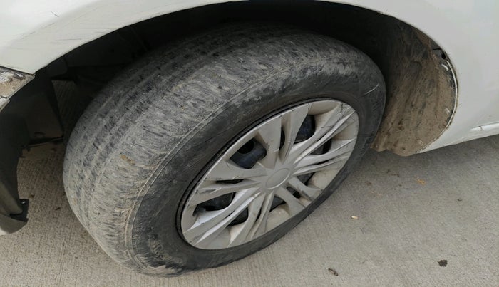 2012 Maruti SX4 VXI CNG, Petrol, Manual, 1,51,575 km, tyre