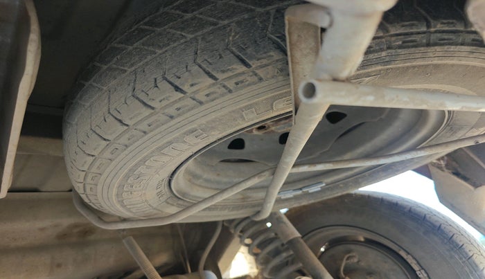 2019 Maruti Eeco 5 STR WITH A/C+HTR CNG, Petrol, Manual, 77,458 km, tyre