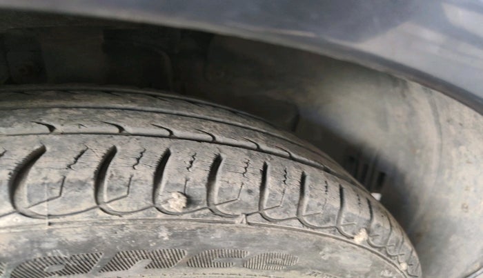 2011 Ford Figo EXI 1.4 DIESEL, Diesel, Manual, 73,663 km, tyre