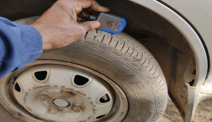 2011 Maruti Eeco 5 STR WITH A/C+HTR, Petrol, Manual, 1,67,537 km, tyre