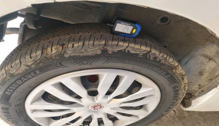 2016 Maruti Celerio VXI CNG, Petrol, Manual, 65,373 km, tyre