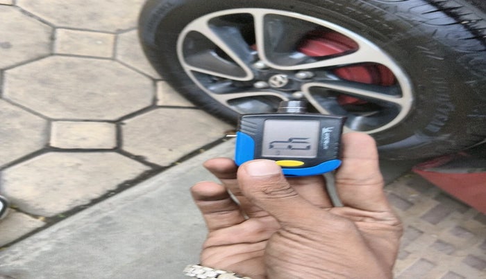 2018 Hyundai Grand i10 SPORTZ AT 1.2 KAPPA VTVT, Petrol, Automatic, 50,564 km, tyre