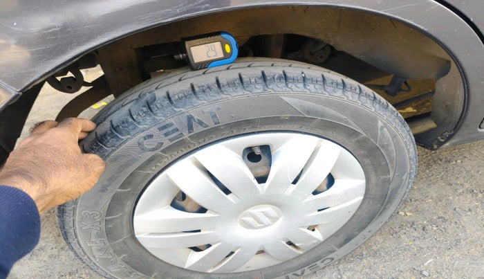 2014 Maruti Alto 800 LXI, Petrol, Manual, 76,897 km, tyre