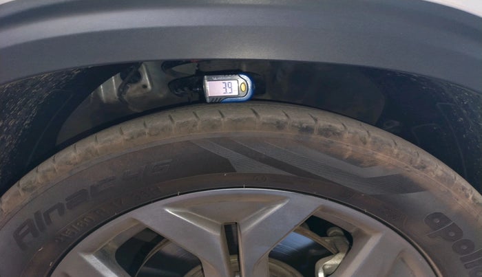 2023 KIA SELTOS HTX 1.5 DIESEL IMT, Diesel, Manual, 24,878 km, tyre