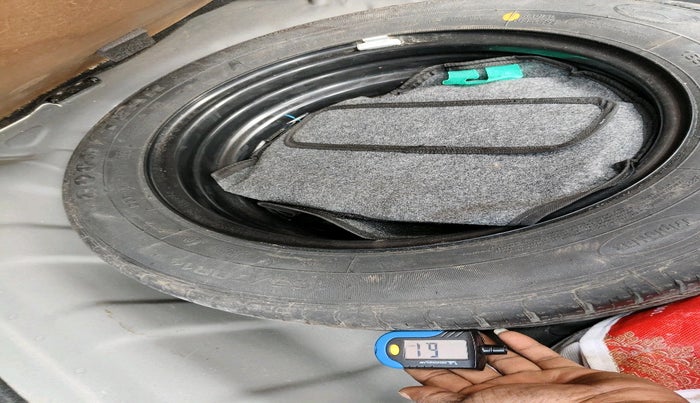 2022 Hyundai AURA SX 1.2, Petrol, Manual, 36,530 km, tyre