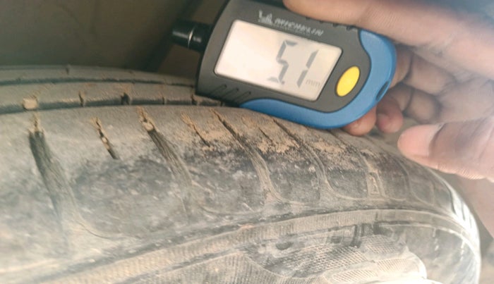 2016 Hyundai Grand i10 SPORTZ 1.2 KAPPA VTVT, Petrol, Manual, 88,464 km, tyre