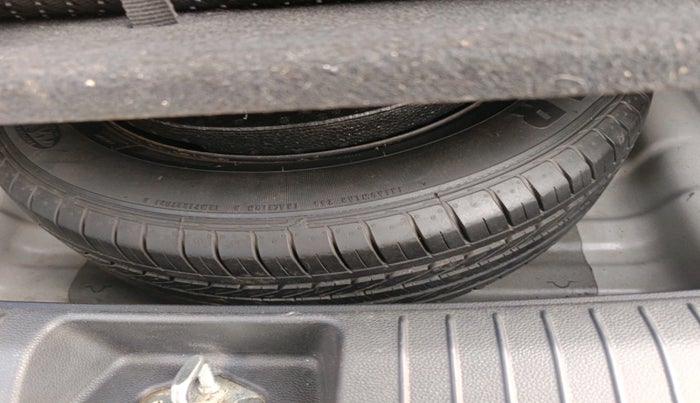 2016 Hyundai Creta E PLUS 1.6 PETROL, Petrol, Manual, 72,172 km, tyre