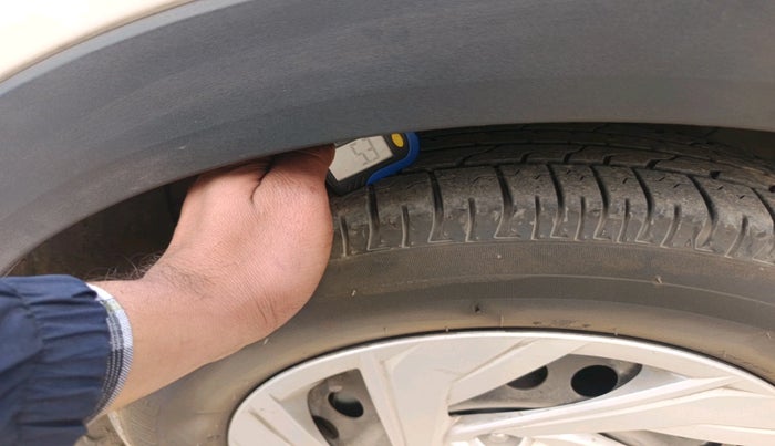 2016 Hyundai Creta E PLUS 1.6 PETROL, Petrol, Manual, 72,172 km, tyre