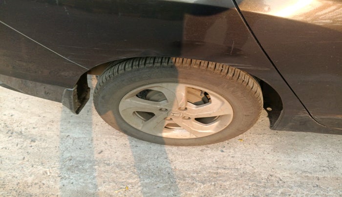 2014 Honda City 1.5L I-VTEC V MT, Petrol, Manual, 99,688 km, tyre